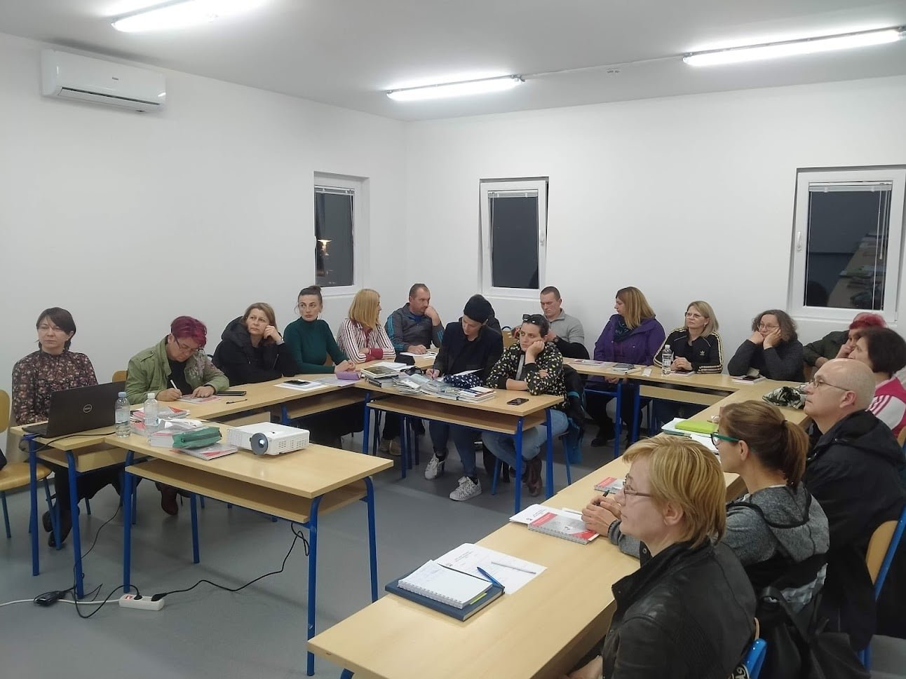 2022-planinarska-skola-predavanje.jpg
